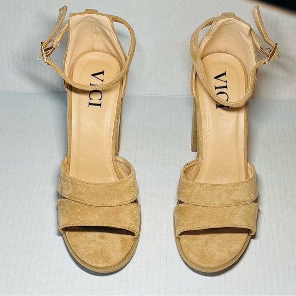 Retro Y2K Style Chunky Platform Block Heels - Picture 5 of 12